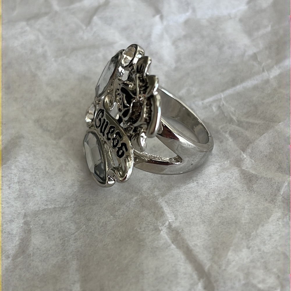 Guess Ring - Picture 3 of 5